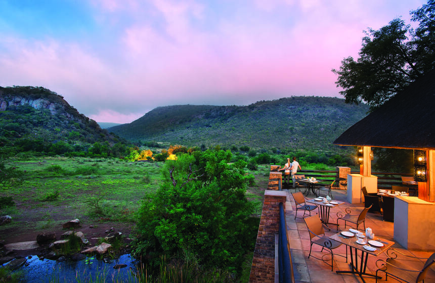 17259521029613_kwamaritanebushlodgerestaurantexteriorterrace4